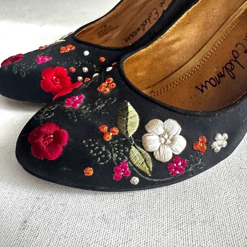 Vintage Sam Edelman Black Suede Wedge Floral Embroidered Heels 7 - Picture 9 of 11